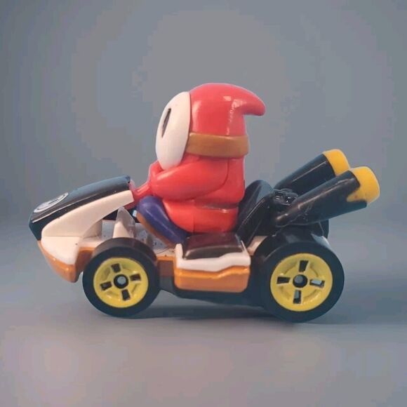 Hot Wheels 1:64 Mario Kart ShyGuy Diecast Car Loose - Picture 3 of 10